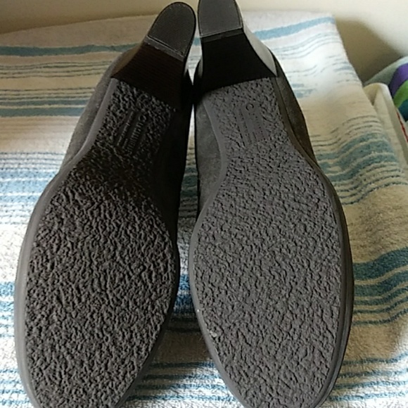 La Canadienne Booties - Picture 4 of 4